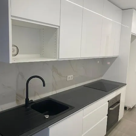 Guest house Alojamento - Aeroporto Moscavide