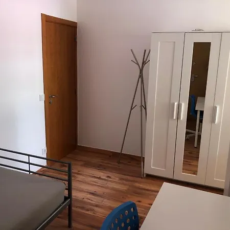 Alojamento - Aeroporto Guest house *